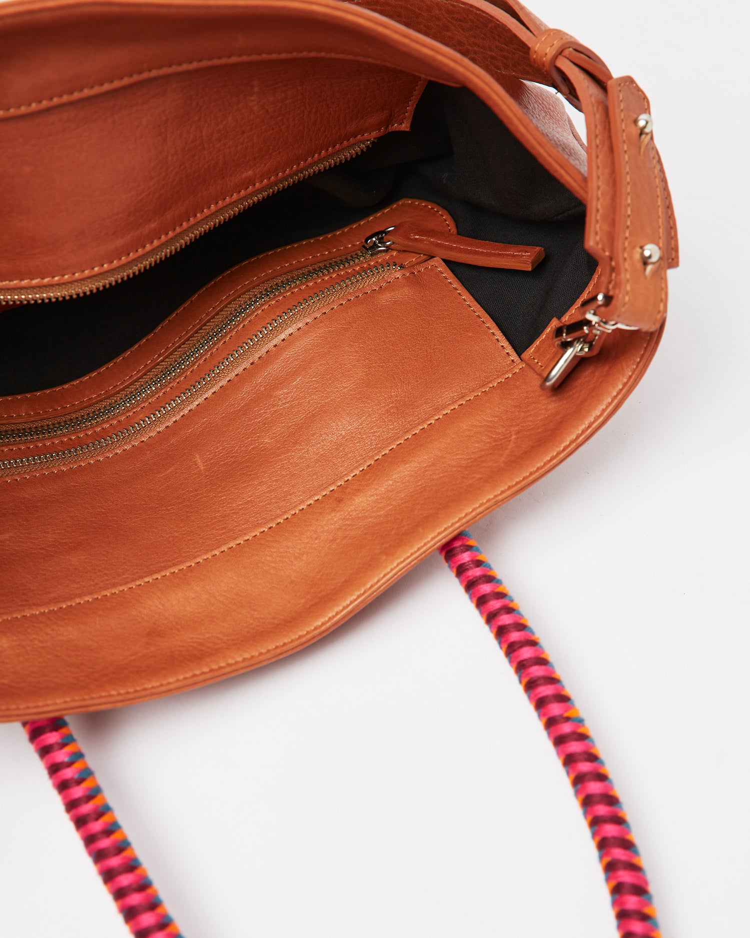 Mecha Leather Tote Bag - Tan Hypnotic