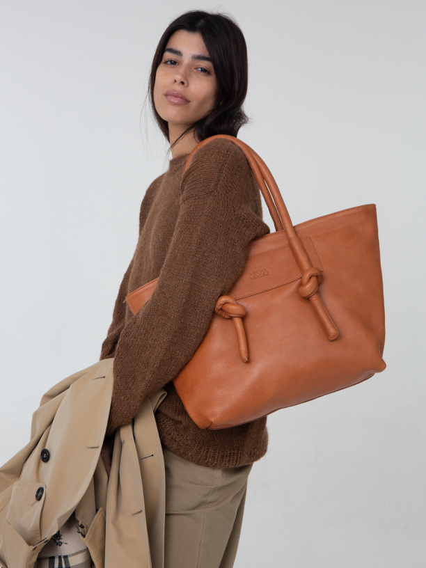 Basket Leather Tote Bag - Tan