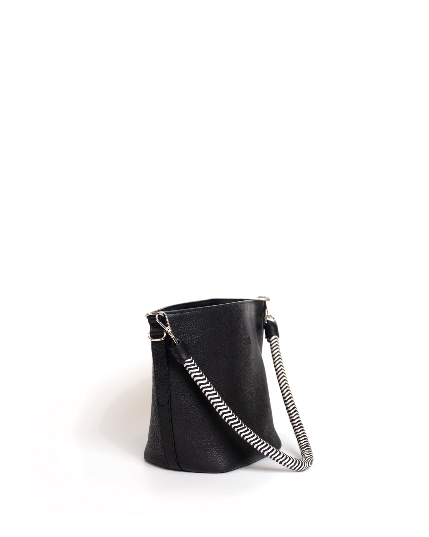 Bucket Classic - Black Bataraza