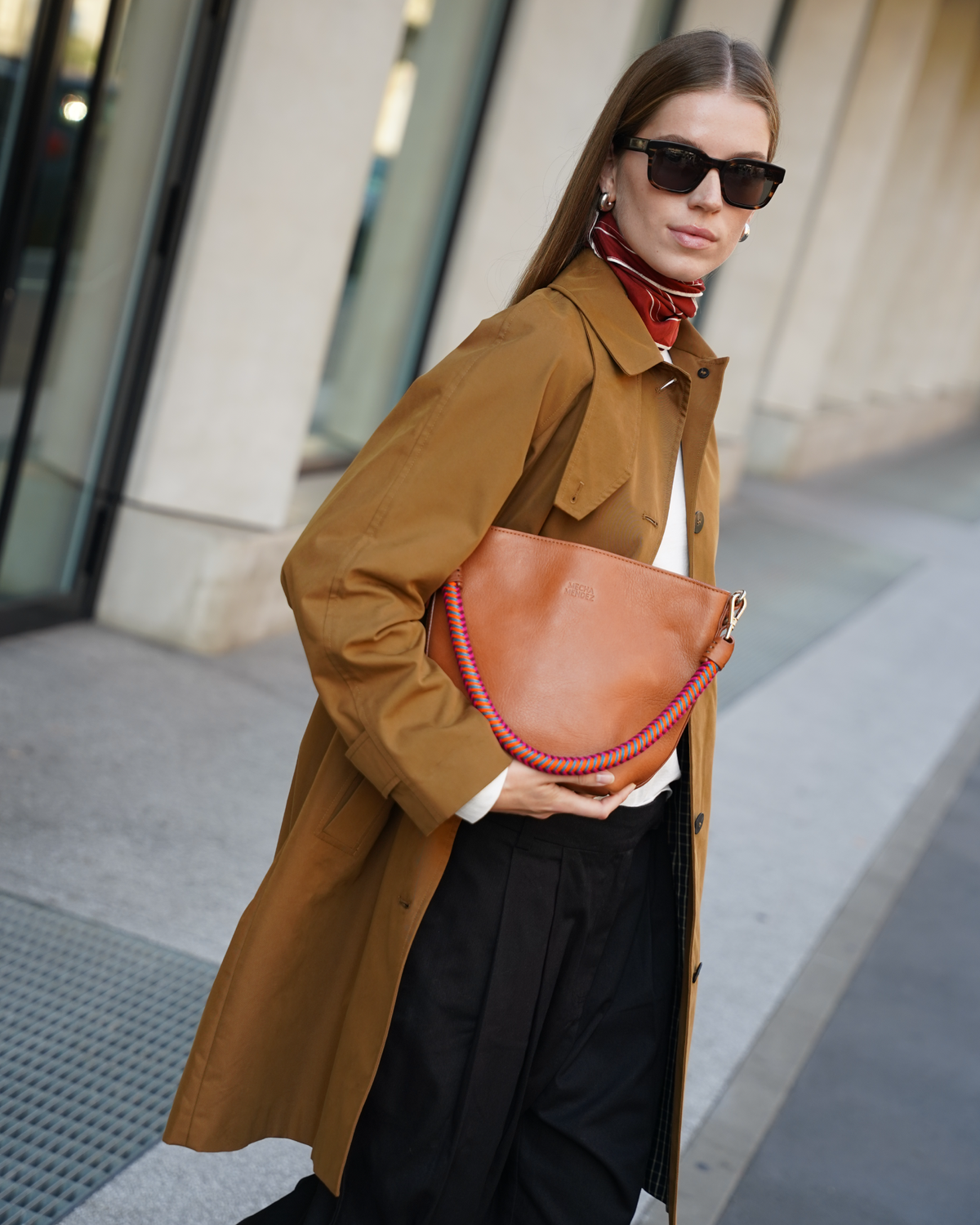 Bucket Small - Tan Hypnotic