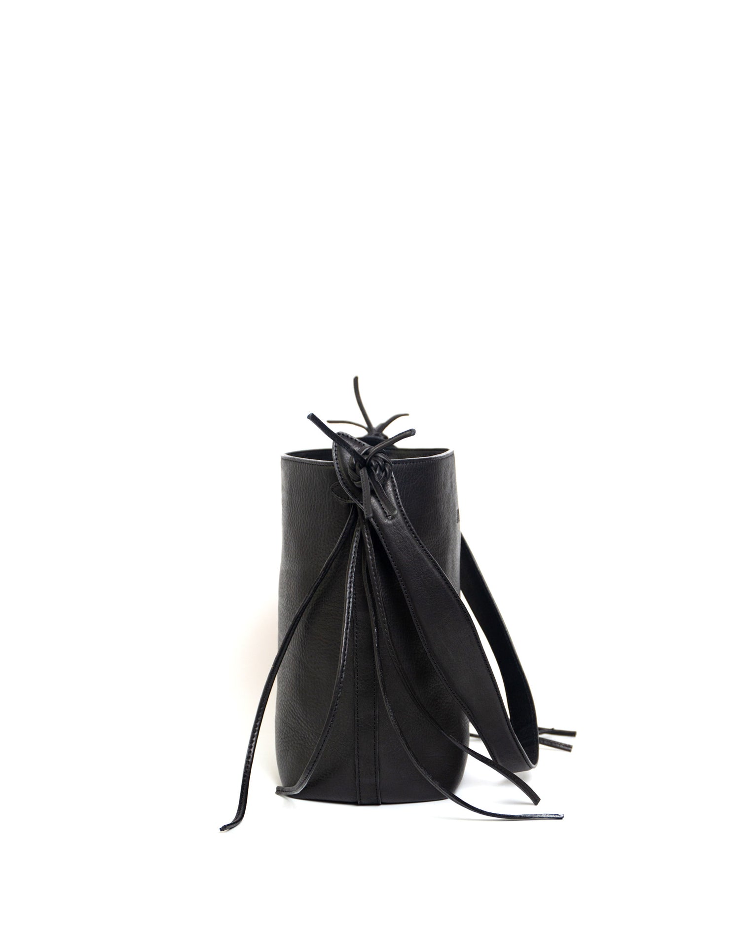 Yarara Leather Shoulder Bag - Black