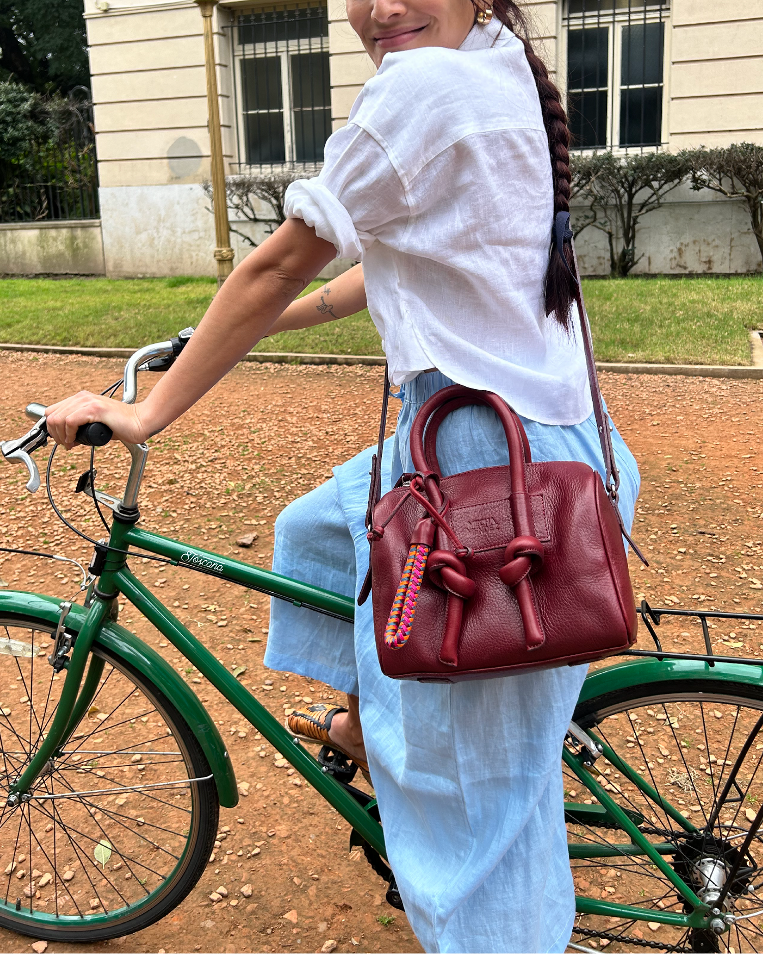 Poty Trunk Leather Bag - Burgundy