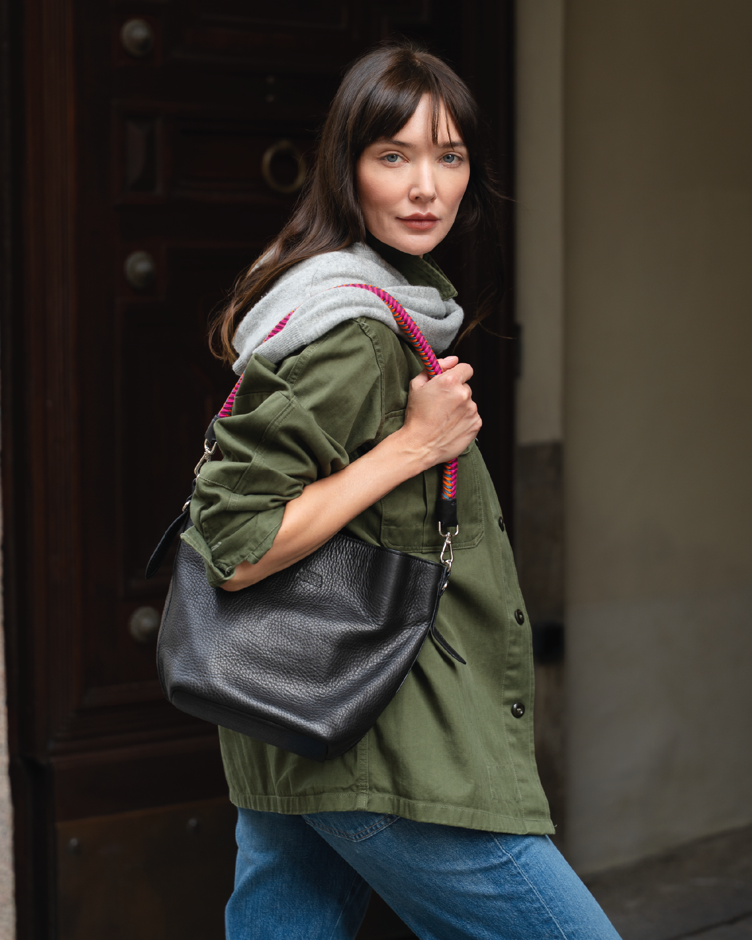 Bucket Classic - Black Hypnotic