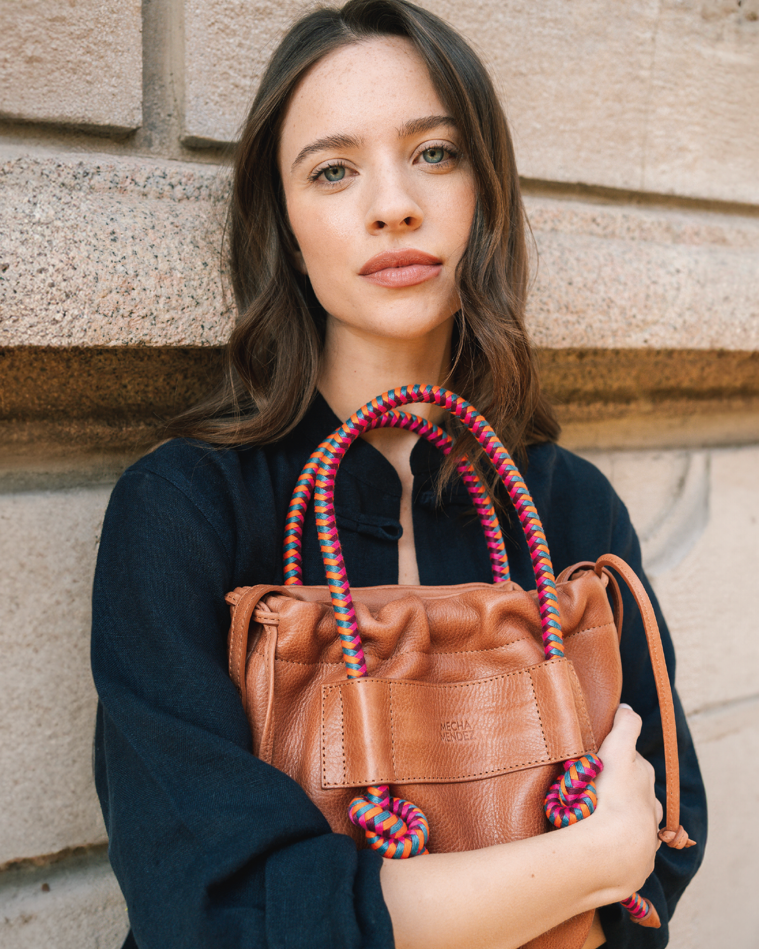 Irupe Medium Leather Bag - Tan Hypnotic